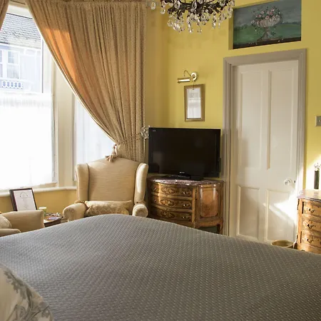 Albert & Victoria Guest House-2