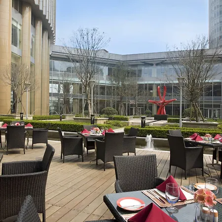 Sheraton Grand Shanghai Pudong Hotel & Residences-3
