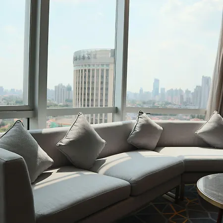 Howard Johnson Huaihai Hotel-3