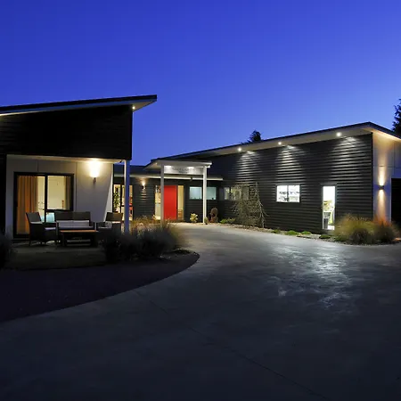 City Lights Boutique Lodge-3