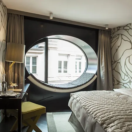 Hotel Topazz & Lamee-2