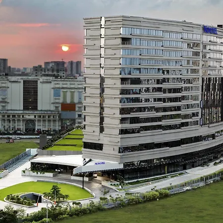 Novotel Kolkata Hotel And Residences-2