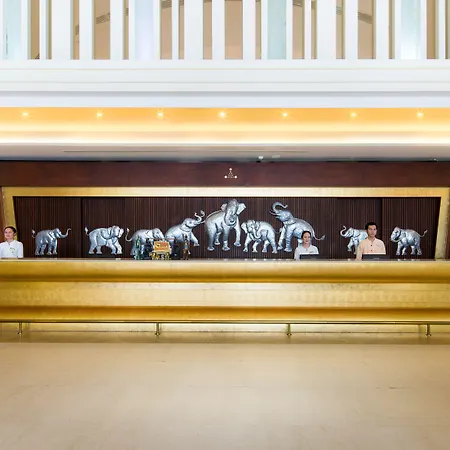Aiyara Grand Hotel-3