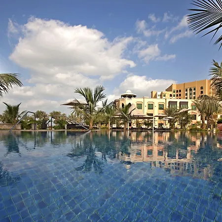 Shangri-La Hotel Apartments Qaryat Al Beri-3