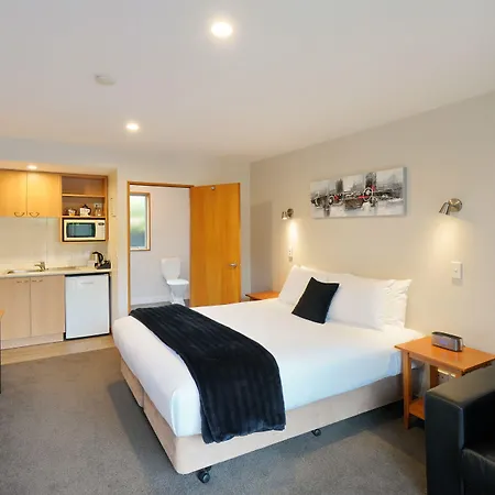 306 Motel Apartments-2