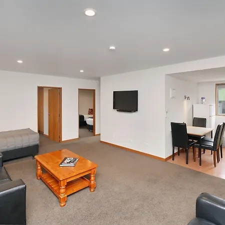 306 Motel Apartments-2