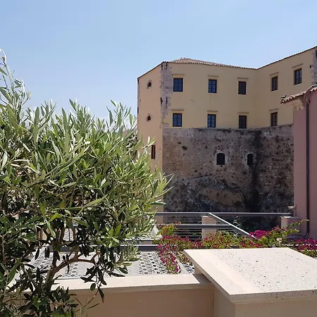 Ambassadors Residence Boutique Hotel-2