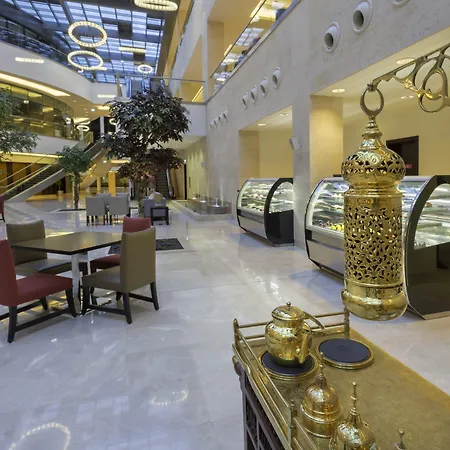 Crowne Plaza Riyadh - Rdc Hotel & Convention By Ihg-3