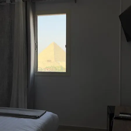 Pyramids Tower Inn-3