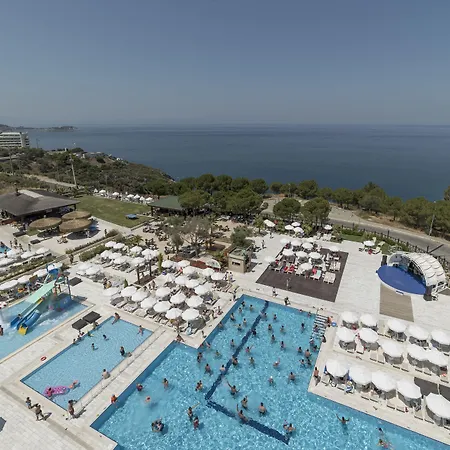 Ramada Resort Kusadasi & Golf-3
