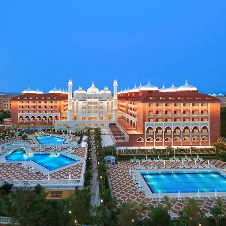 Royal Taj Mahal Hotel-3