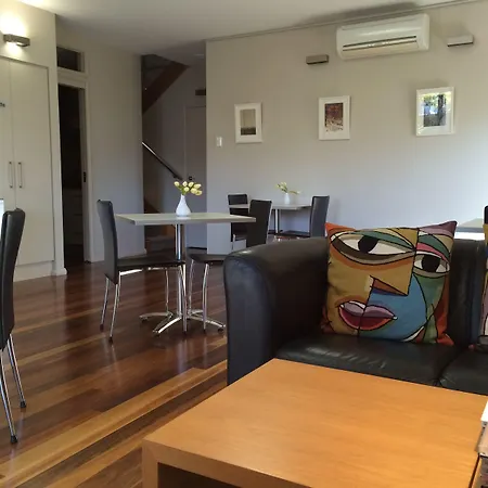 Chaucer Palms Boutique B&B-3