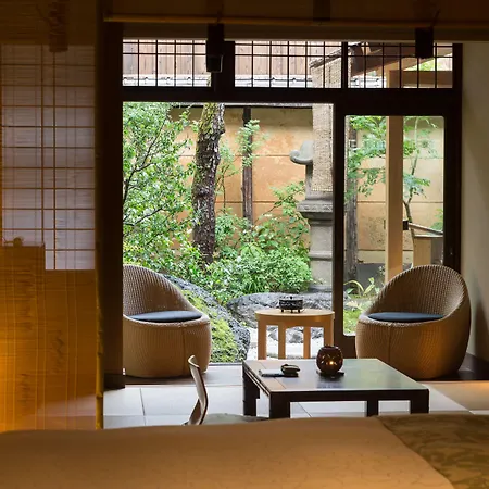 Nazuna Kyoto Nijo-Jo-3