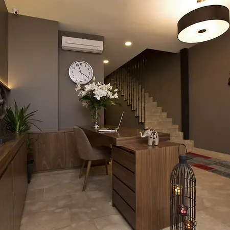 Snog Rooms & Suites-2