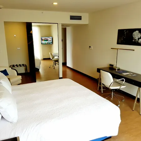 Hampton By Hilton Santa Cruz-3