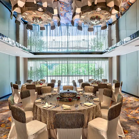 Hilton Kota Kinabalu-3