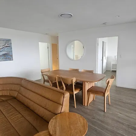 Bay Royal Apartments-3