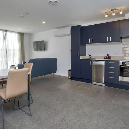Ramada Suites By Wyndham Albany-3