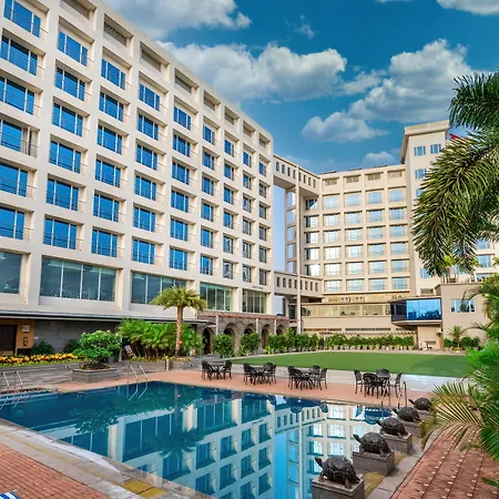 Express Inn The Business Luxury Hotel-2