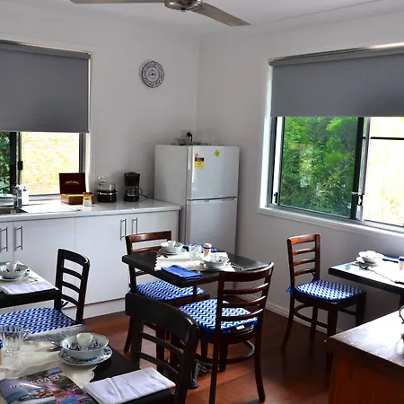 Torquay Terrace Bed & Breakfast-2