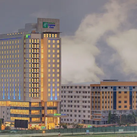 Holiday Inn Bengaluru Racecourse By Ihg-2