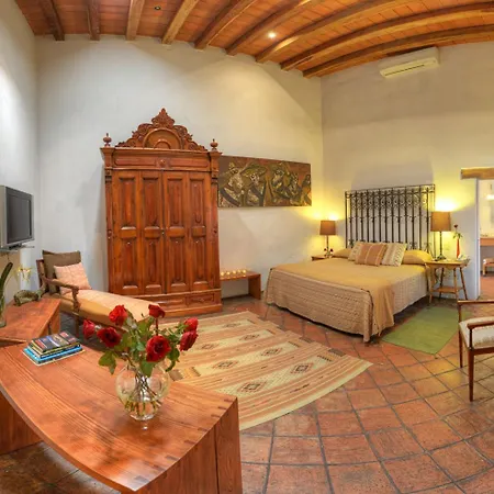 Hotel La Casona De Tita-2