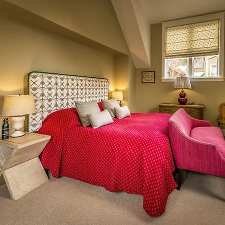 Dunton Town House Hotel-3