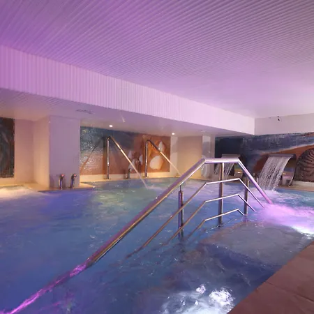 New Hotel Piscine Wellness & Spa-2