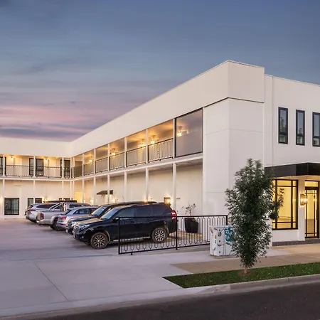 St Hugh Hotel Wagga Wagga-3