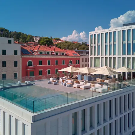 Hotel Ambasador-2