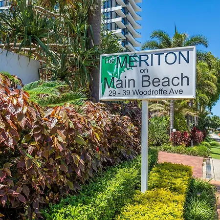 The Meriton Apartments On Main Beach-3