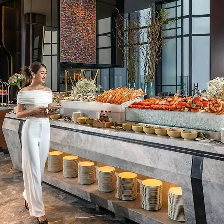 Vinpearl Landmark 81, Autograph Collection-3