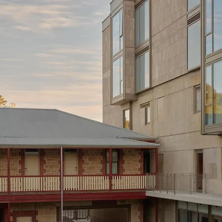 Garde And Warders Hotel-3