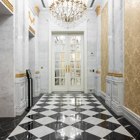 The Bentley Luxury Hotel & Suites-3