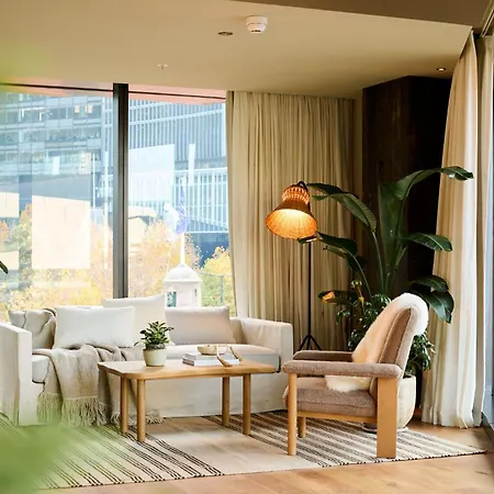 1 Hotel Melbourne-2