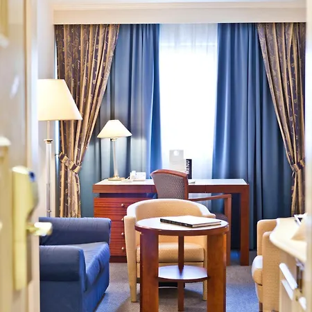 Hotel Le Chatelain-3