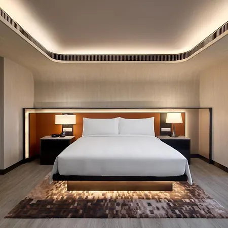 Doubletree By Hilton Bangkok Ploenchit-3