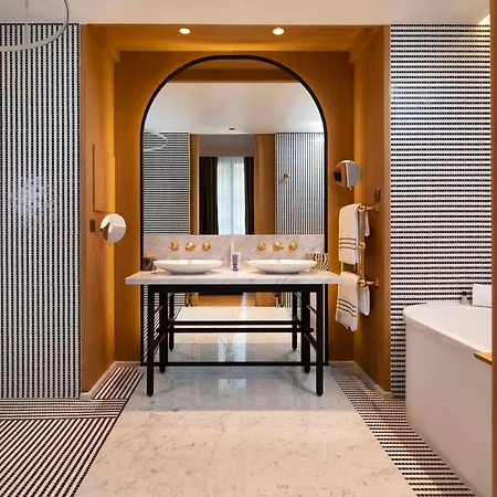 Hotel Vernet Champs Elysees Paris-3