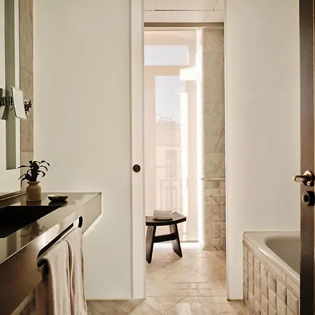 Hotel Unico Madrid, Small Luxury Hotels-3