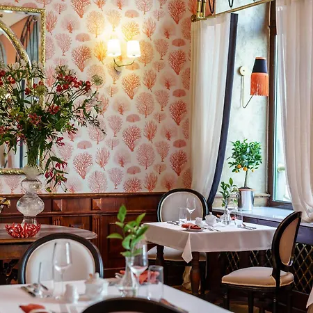 Hotel H15 Francuski Old Town - Destigo Hotels-3