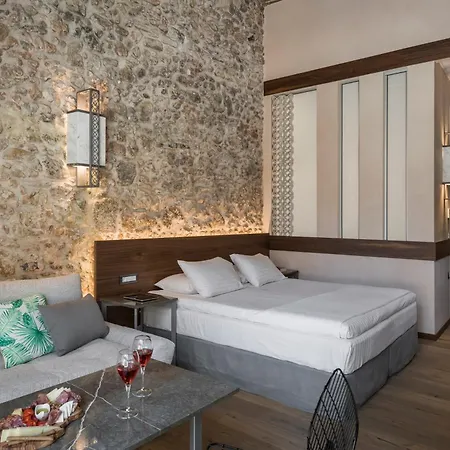 Ambassadors Residence Boutique Hotel-2