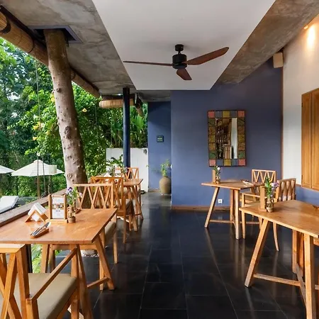 Amora Ubud Boutique Villas-2
