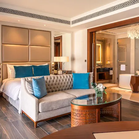 Royal Saray Resort-3