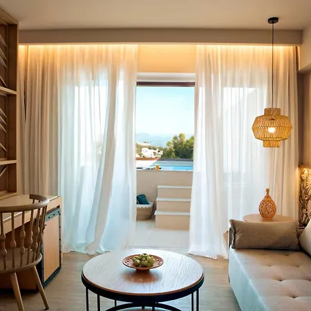 Zeus Eleva Mirabello Bay-3