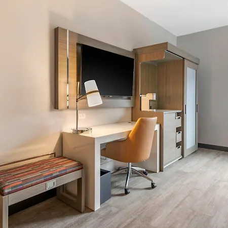 Cambria Hotel Lake Placid - Lakeside Resort-2