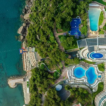 A Good Life Utopia Family Resort-2
