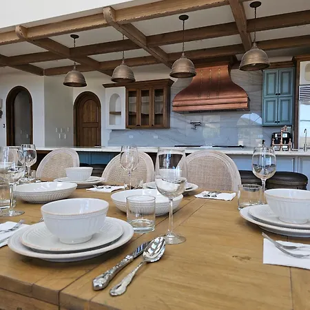 Chateau Del Valle-3