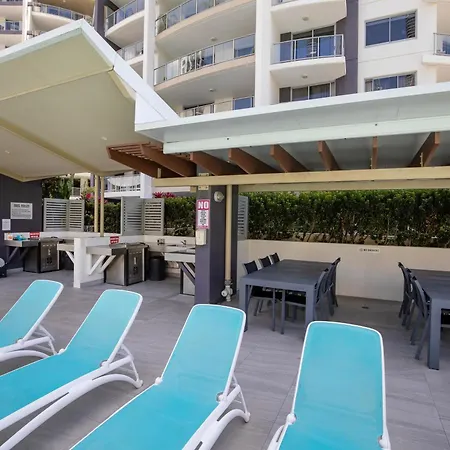 Trilogy Surfers Paradise-3