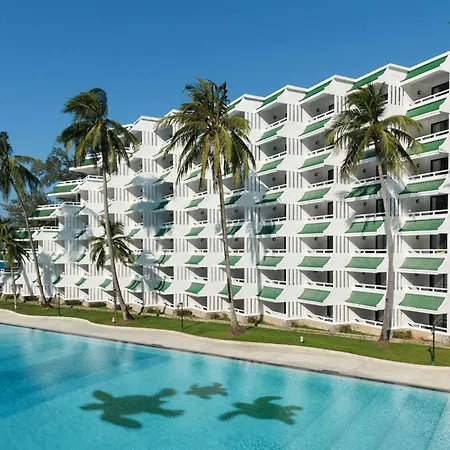 Le Meridien Phuket Beach Resort-3
