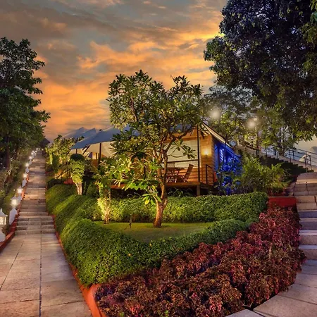 Della Resorts-3
